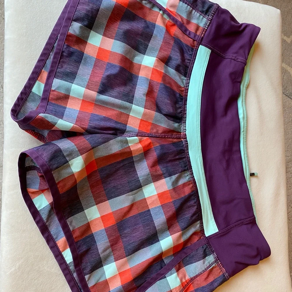 Lululemon Speed Up Short 4" - Picture 2 of 3